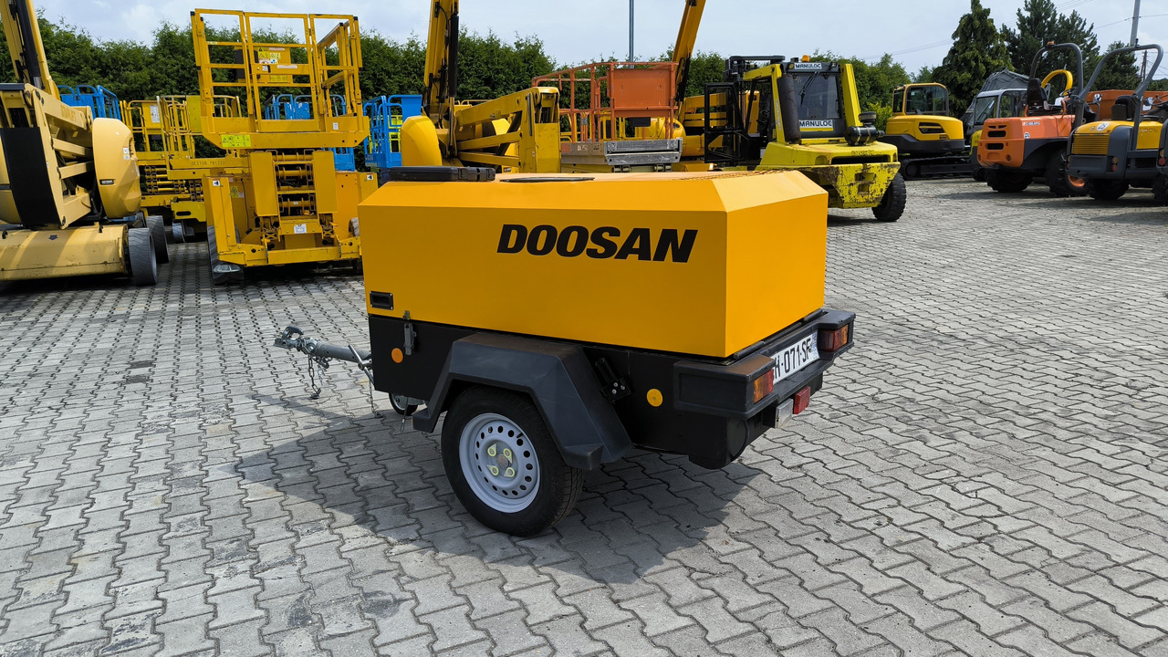 DOOSAN 731E - Compresseur d'air: photos 3 DOOSAN 731E - Compresseur d'air: photos 3