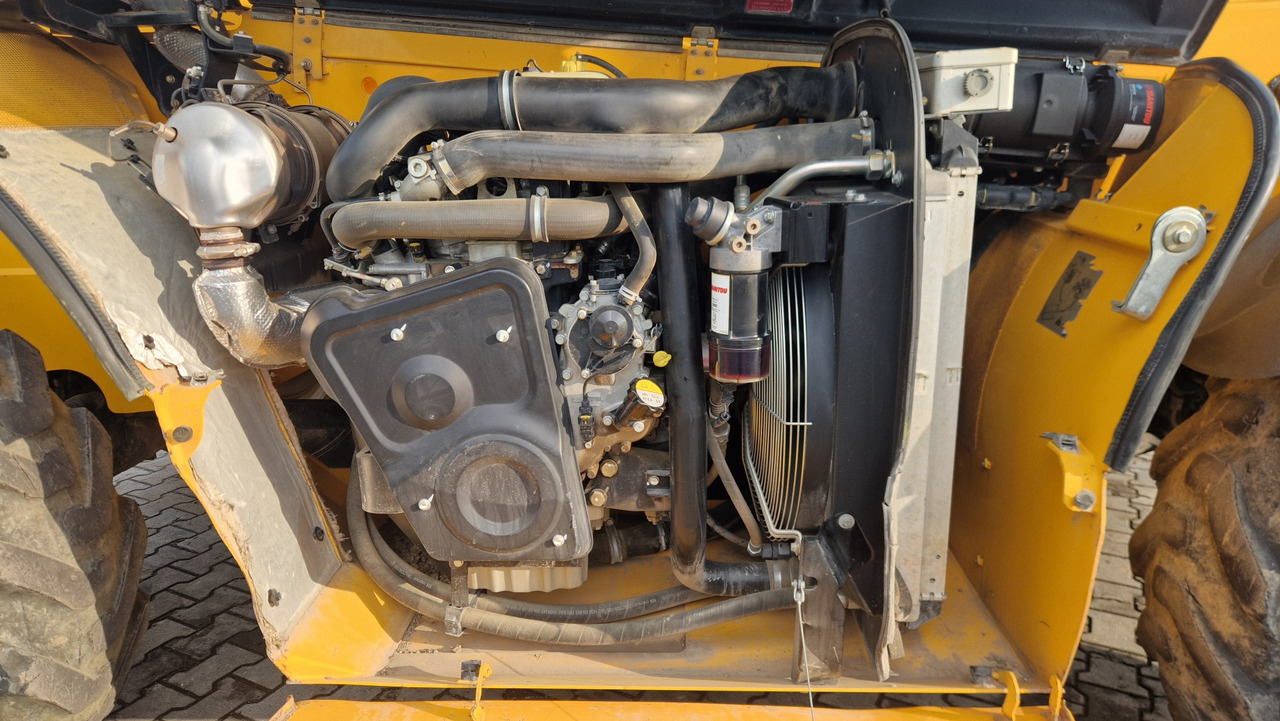 Chargeuse sur pneus télescopique MANITOU MT 1440 100P ST3B: photos 9