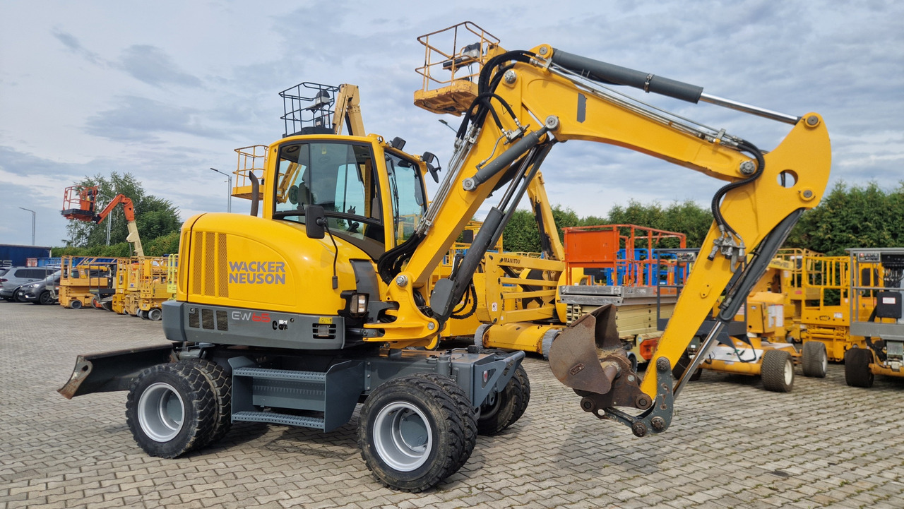 WACKER NEUSON EW65 - Pelle sur pneus: photos 3 WACKER NEUSON EW65 - Pelle sur pneus: photos 3