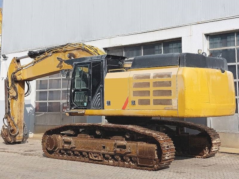 CAT 352 F - Pelle sur chenille: photos 3 CAT 352 F - Pelle sur chenille: photos 3