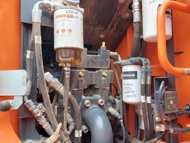 Pelle sur chenille Doosan DX 235 LCR-5: photos 10