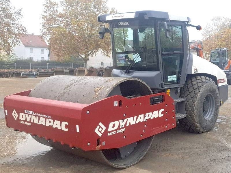Dynapac CA 3500 D - Compacteur à pieds de mouton/ Monocylindre: photos 2 Dynapac CA 3500 D - Compacteur à pieds de mouton/ Monocylindre: photos 2
