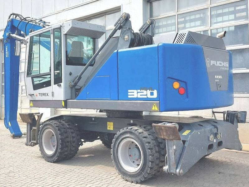 Fuchs MHL 320 F - Pelle de manutention: photos 3 Fuchs MHL 320 F - Pelle de manutention: photos 3