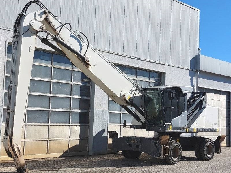 Fuchs MHL 340 F - Pelle de manutention: photos 2 Fuchs MHL 340 F - Pelle de manutention: photos 2