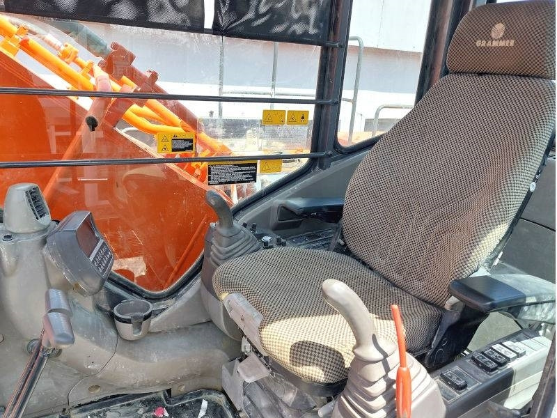 Pelle Hitachi EX 1200-6: photos 6