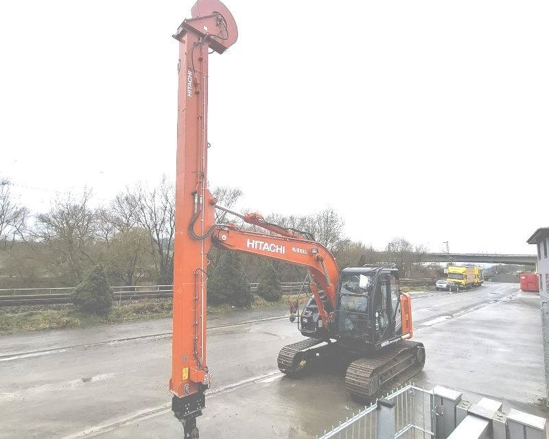 Hitachi ZX 135 US-6 Teledipper - Pelle sur chenille: photos 2 Hitachi ZX 135 US-6 Teledipper - Pelle sur chenille: photos 2