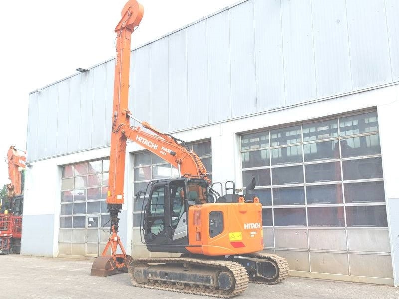 Hitachi ZX 135 US-6 Teledipper - Pelle sur chenille: photos 3 Hitachi ZX 135 US-6 Teledipper - Pelle sur chenille: photos 3