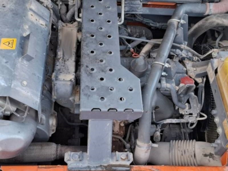 Hitachi ZX 210 LC-6  - crédit-bail Hitachi ZX 210 LC-6: photos 7