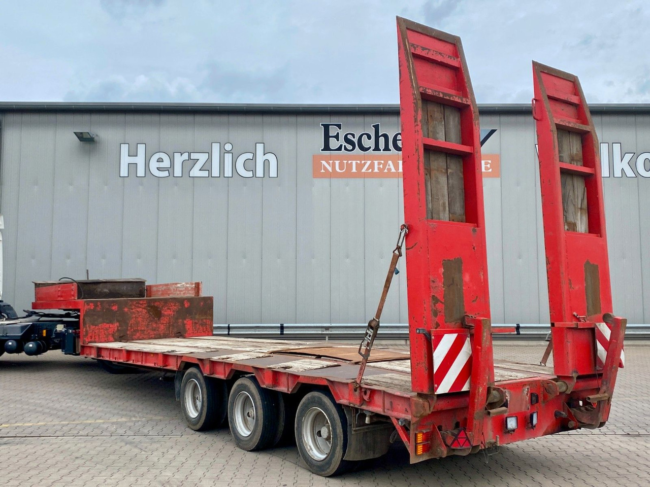 Bunge Tieflader| HU bis 02/2026*hydr. Rampen*Blatt*SAF - Semi-remorque surbaissé: photos 3 Bunge Tieflader| HU bis 02/2026*hydr. Rampen*Blatt*SAF - Semi-remorque surbaissé: photos 3