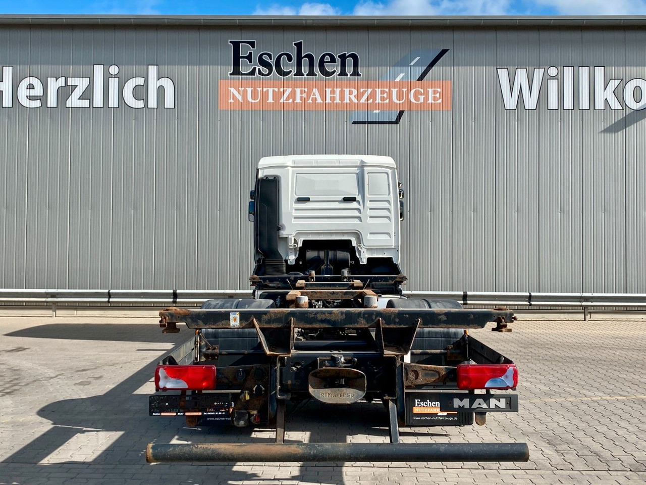 MAN TGA 18.350 LL Fahrschule*Driving school*5 Sitze MAN TGA 18.350 LL Fahrschule*Driving school*5 Sitze - Camion porte-conteneur/ Caisse mobile: photos 4 MAN TGA 18.350 LL Fahrschule*Driving school*5 Sitze MAN TGA 18.350 LL Fahrschule*Driving school*5 Sitze - Camion porte-conteneur/ Caisse mobile: photos 4