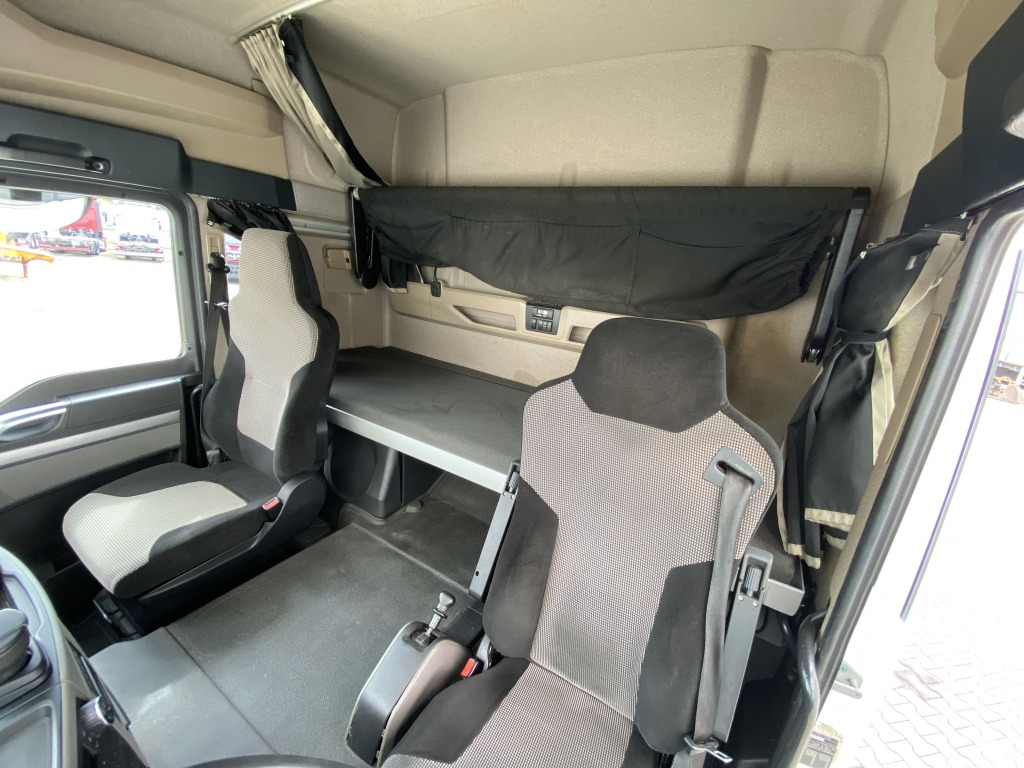 MAN TGL 12.250 4x2 BL - Camion à rideaux coulissants: photos 5 MAN TGL 12.250 4x2 BL - Camion à rideaux coulissants: photos 5