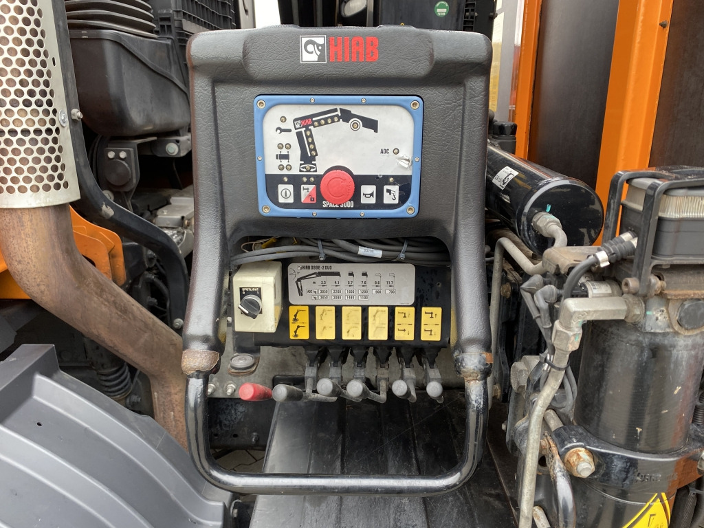 MAN TGM 15.290 4x2 BL / HIAB Faltkran - Camion plateau, Camion grue: photos 2 MAN TGM 15.290 4x2 BL / HIAB Faltkran - Camion plateau, Camion grue: photos 2