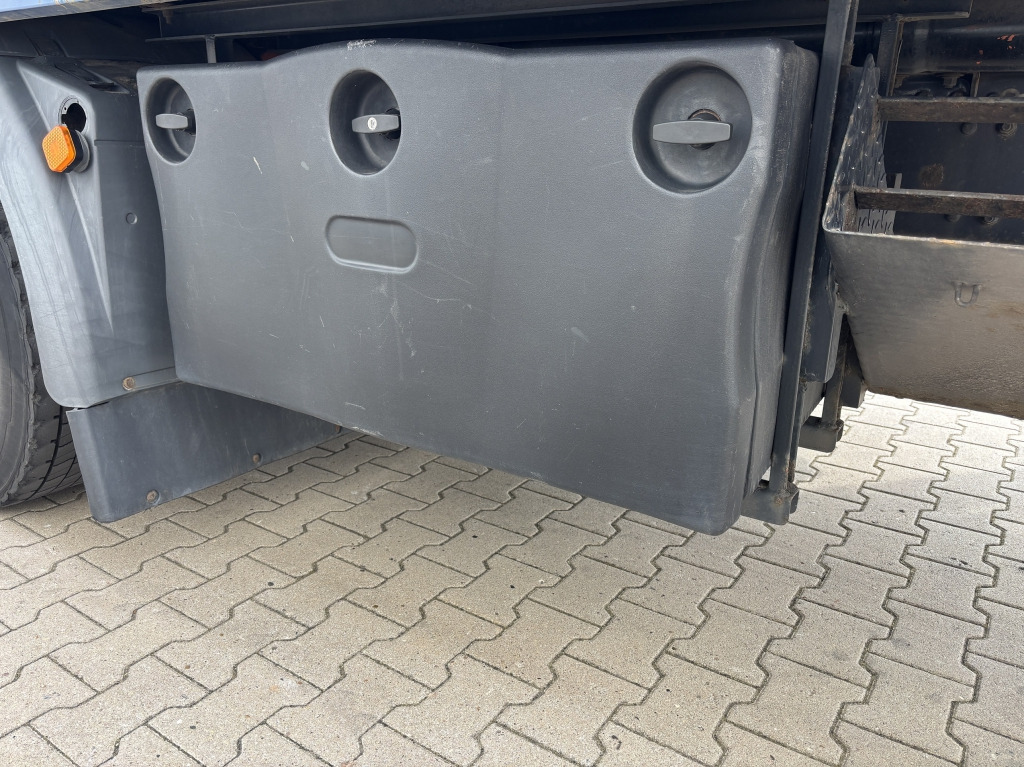 Camion plateau, Camion grue MAN TGS 18.360 4x2 LL / MKG HLK 111 Kran: photos 10 Camion plateau, Camion grue MAN TGS 18.360 4x2 LL / MKG HLK 111 Kran: photos 10