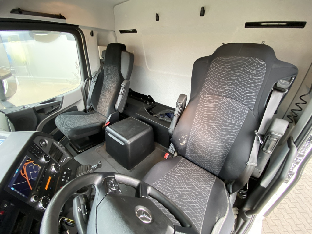 Camion plateau, Camion grue Mercedes-Benz 2540 LL 6x2 Antos / Palfinger PK 23001 Kran: photos 6 Camion plateau, Camion grue Mercedes-Benz 2540 LL 6x2 Antos / Palfinger PK 23001 Kran: photos 6