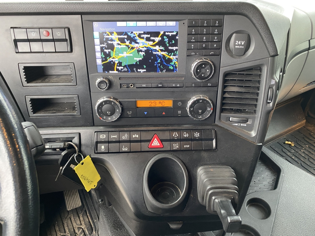 Camion plateau, Camion grue Mercedes-Benz 2540 LL 6x2 Antos / Palfinger PK 23001 Kran: photos 11 Camion plateau, Camion grue Mercedes-Benz 2540 LL 6x2 Antos / Palfinger PK 23001 Kran: photos 11