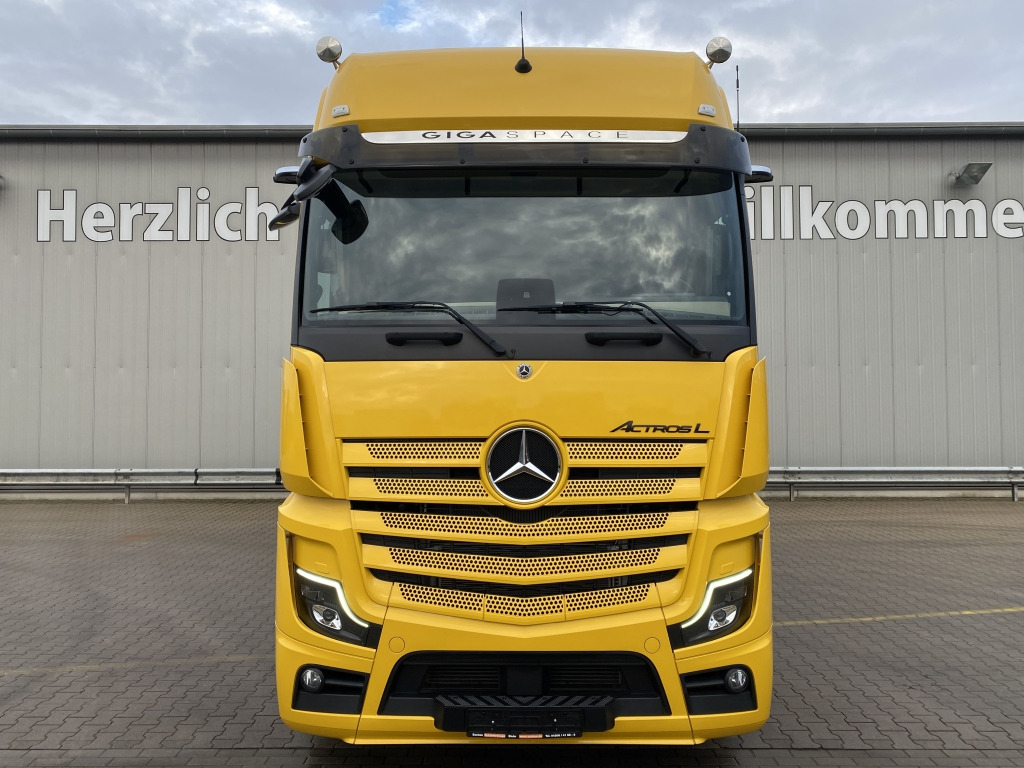 Camion porte-conteneur/ Caisse mobile Mercedes-Benz 2542 L 6x2 Actros Giga-Space: photos 9 Camion porte-conteneur/ Caisse mobile Mercedes-Benz 2542 L 6x2 Actros Giga-Space: photos 9