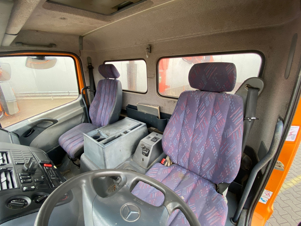 Mercedes-Benz 815 / Atlas-Faltkran - Camion plateau, Camion grue: photos 5 Mercedes-Benz 815 / Atlas-Faltkran - Camion plateau, Camion grue: photos 5