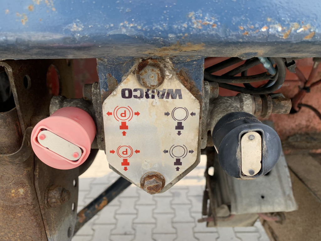 Semi-remorque plateau Schröder: photos 9