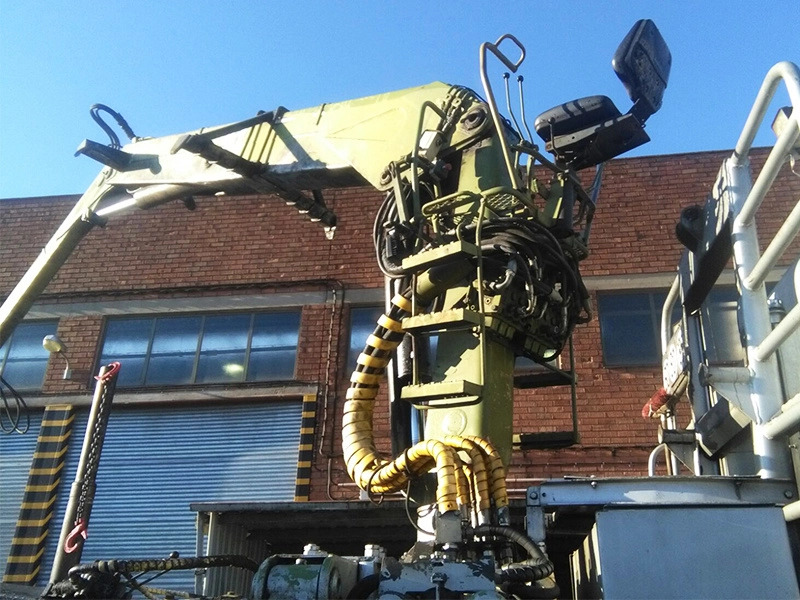 Grúa forestal Loglift F241 - Grue auxiliaire pour Matériel forestier: photos 3 Grúa forestal Loglift F241 - Grue auxiliaire pour Matériel forestier: photos 3