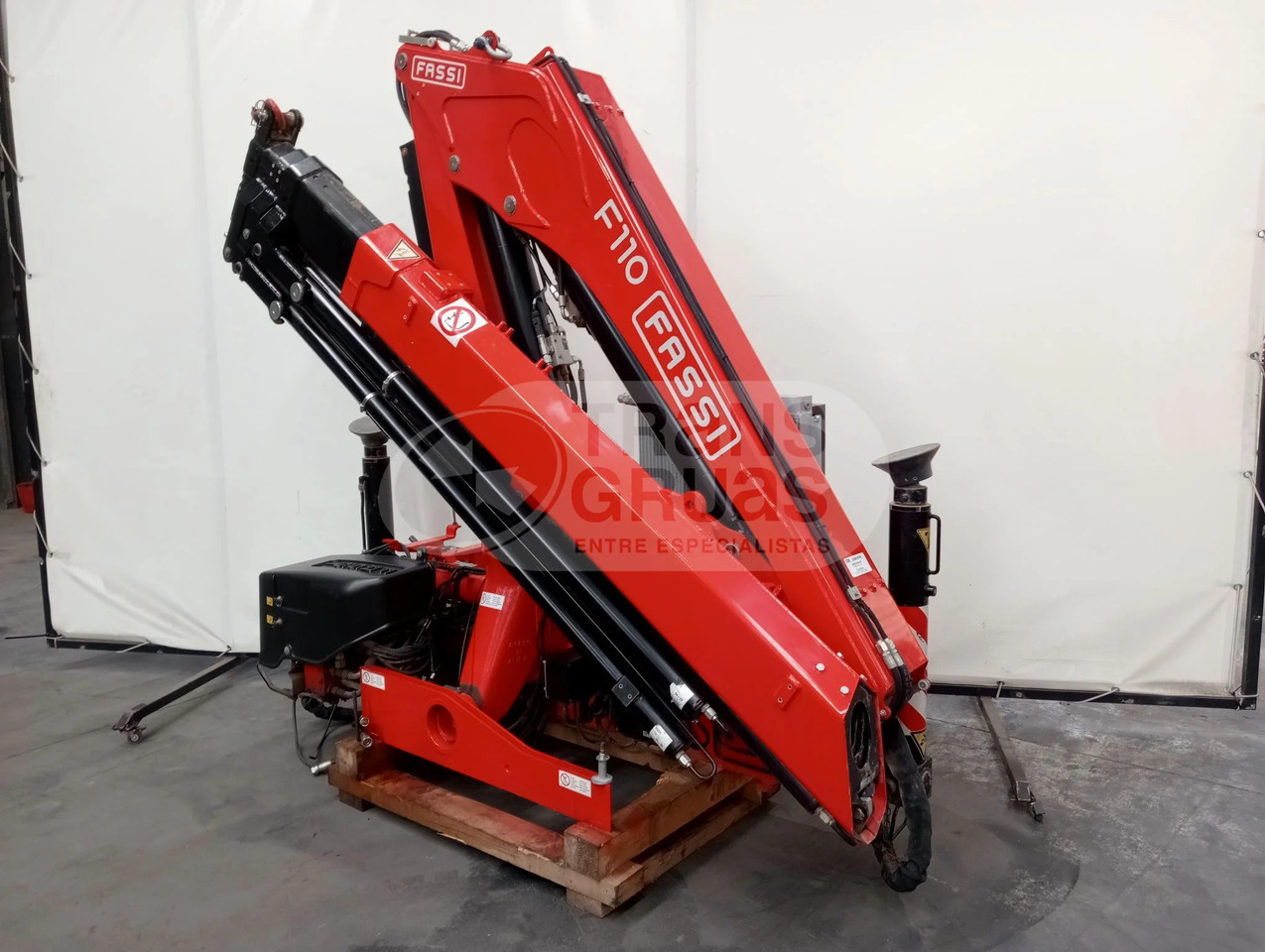 Grúa hidráulica Fassi F110B.0.24 E-ACTIVE - Grue auxiliaire: photos 2 Grúa hidráulica Fassi F110B.0.24 E-ACTIVE - Grue auxiliaire: photos 2