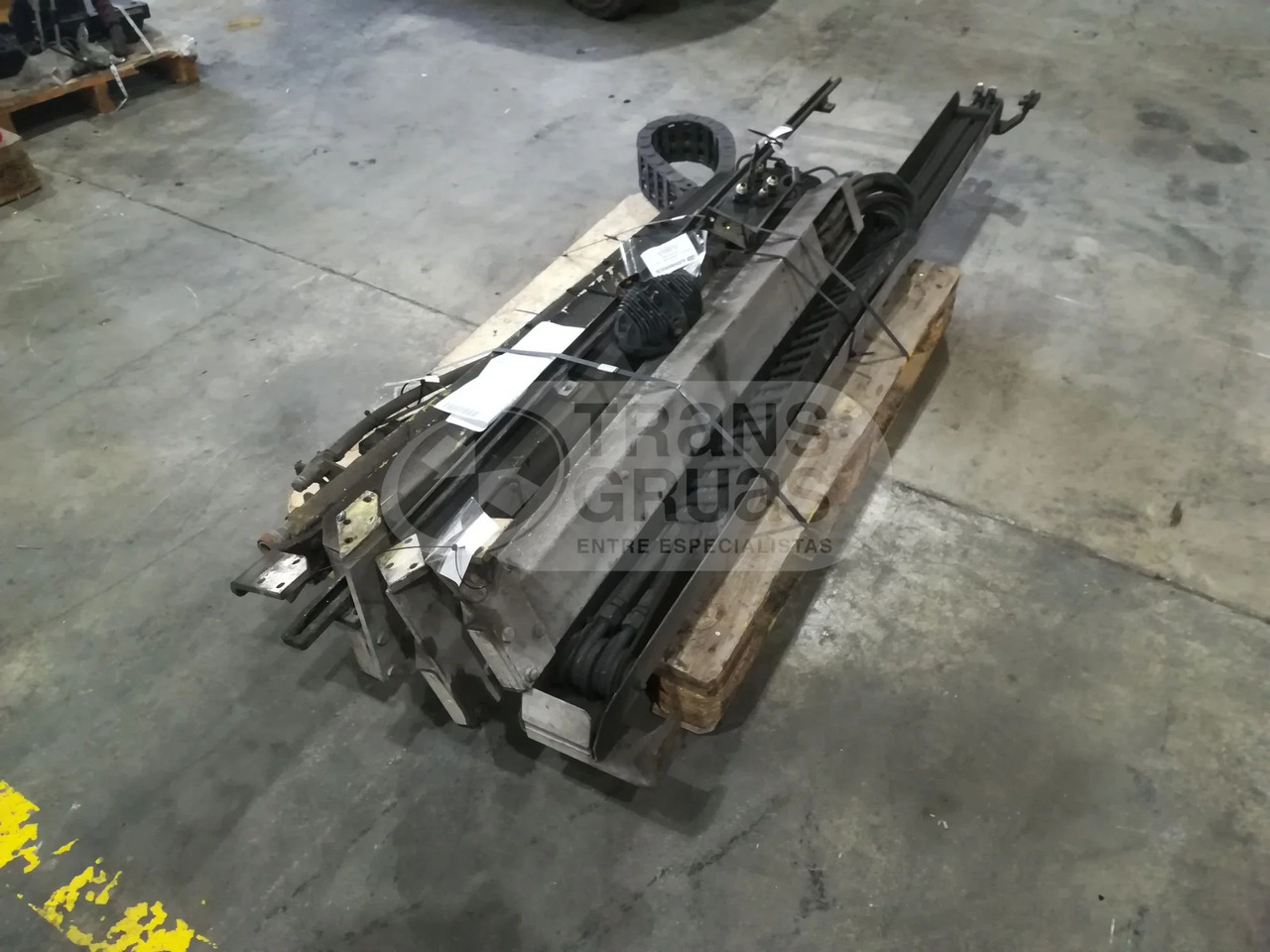 Bandejas para 2 funciones suplementarias - Pièces de rechange pour Grue auxiliaire: photos 2 Bandejas para 2 funciones suplementarias - Pièces de rechange pour Grue auxiliaire: photos 2