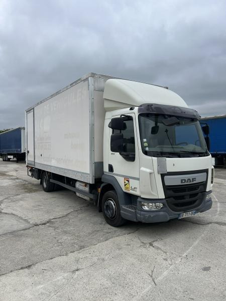 DAF LF 210 - Camion fourgon: photos 1 DAF LF 210 - Camion fourgon: photos 1