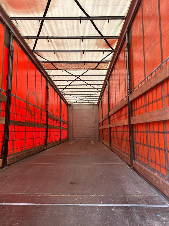 Fliegl  - Semi-remorque rideaux coulissants: photos 4 Fliegl  - Semi-remorque rideaux coulissants: photos 4