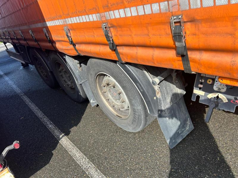 Fliegl  - Semi-remorque rideaux coulissants: photos 3 Fliegl  - Semi-remorque rideaux coulissants: photos 3