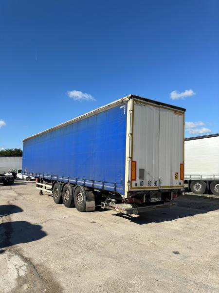 Fruehauf - Semi-remorque rideaux coulissants: photos 3 Fruehauf - Semi-remorque rideaux coulissants: photos 3
