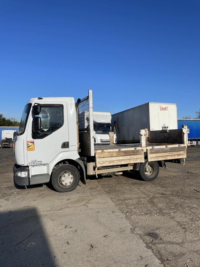 Renault Midlum 160 - Camion benne: photos 2 Renault Midlum 160 - Camion benne: photos 2