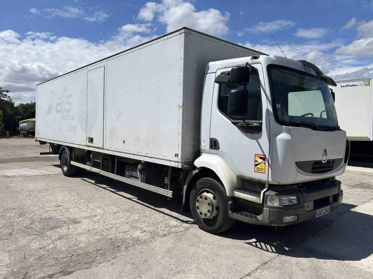 Renault Midlum 180 - Camion fourgon: photos 2 Renault Midlum 180 - Camion fourgon: photos 2
