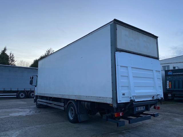 Renault Midlum 180 - Camion fourgon: photos 5 Renault Midlum 180 - Camion fourgon: photos 5