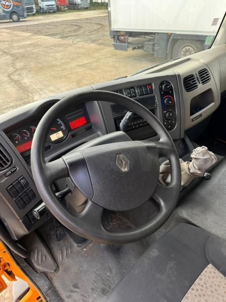 Renault Midlum 220 - Camion fourgon: photos 5 Renault Midlum 220 - Camion fourgon: photos 5