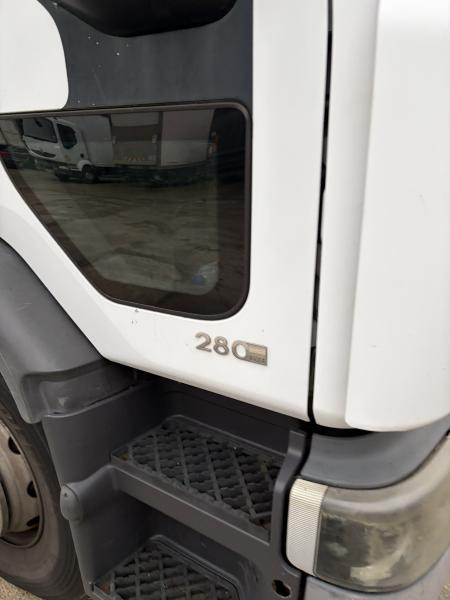 Renault Midlum 280 DXI - Camion à rideaux coulissants: photos 5 Renault Midlum 280 DXI - Camion à rideaux coulissants: photos 5