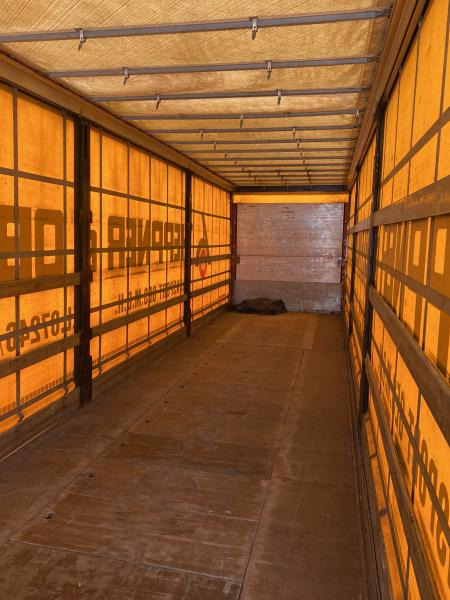 Schwarzmüller - Semi-remorque rideaux coulissants: photos 5 Schwarzmüller - Semi-remorque rideaux coulissants: photos 5