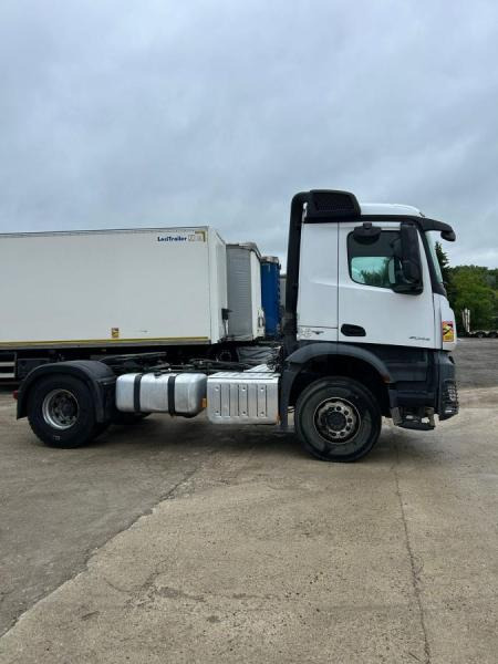 Mercedes Arocs 2045 - Tracteur routier: photos 5 Mercedes Arocs 2045 - Tracteur routier: photos 5