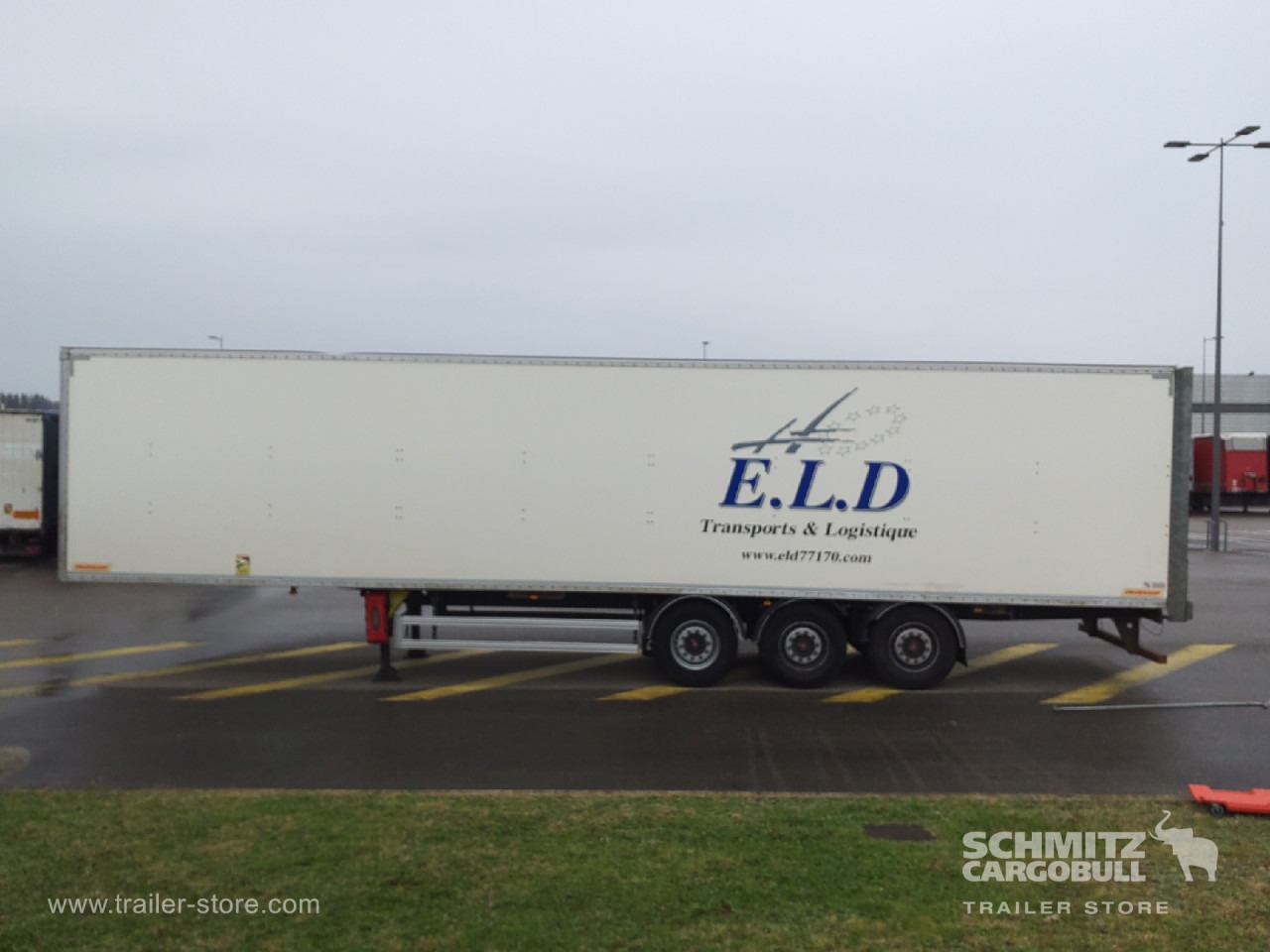 FRUEHAUF Dryfreight Standard Roller shutter door - Semi-remorque fourgon: photos 3 FRUEHAUF Dryfreight Standard Roller shutter door - Semi-remorque fourgon: photos 3