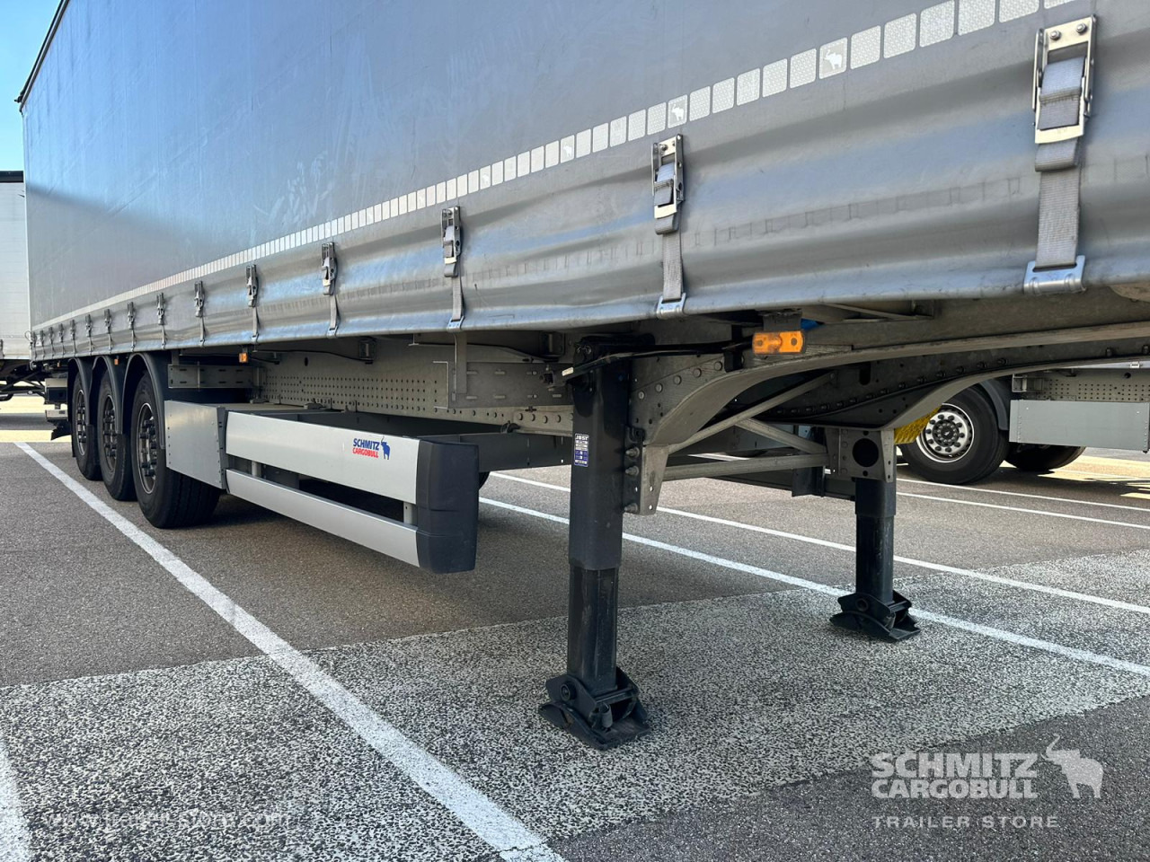 SCHMITZ Curtainsider Standard - Semi-remorque rideaux coulissants: photos 3 SCHMITZ Curtainsider Standard - Semi-remorque rideaux coulissants: photos 3
