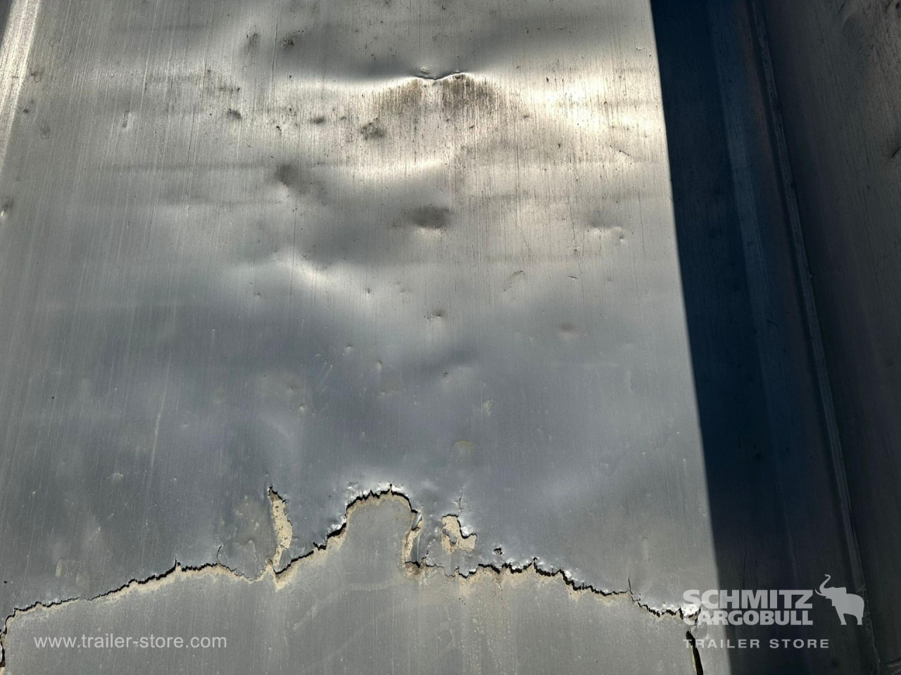 SCHMITZ Tipper Alu-square sided body 27m³ - Semi-remorque benne: photos 4 SCHMITZ Tipper Alu-square sided body 27m³ - Semi-remorque benne: photos 4