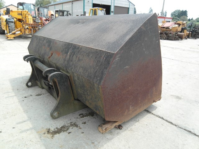 Case - Godet pour chargeur pour Engins de chantier: photos 3 Case - Godet pour chargeur pour Engins de chantier: photos 3