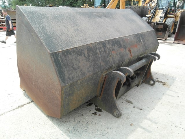 Case - Godet pour chargeur pour Engins de chantier: photos 4 Case - Godet pour chargeur pour Engins de chantier: photos 4