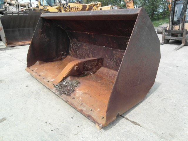 Case - Godet pour chargeur pour Engins de chantier: photos 1 Case - Godet pour chargeur pour Engins de chantier: photos 1