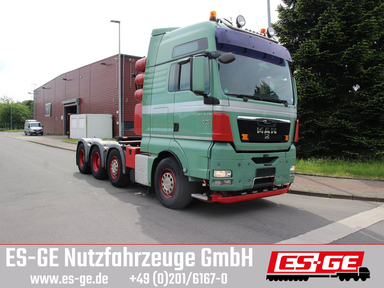 MAN TGX 41680 8x4/4 BLS - Tracteur routier: photos 3 MAN TGX 41680 8x4/4 BLS - Tracteur routier: photos 3