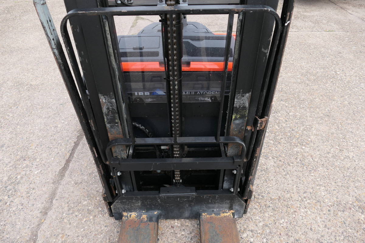 BT SWE 200D Batterie 27/2020 - Transpalette: photos 4 BT SWE 200D Batterie 27/2020 - Transpalette: photos 4