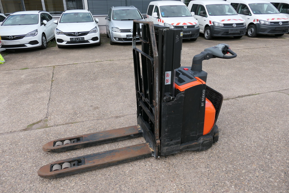 BT SWE 200D Batterie 27/2020 - Transpalette: photos 3 BT SWE 200D Batterie 27/2020 - Transpalette: photos 3