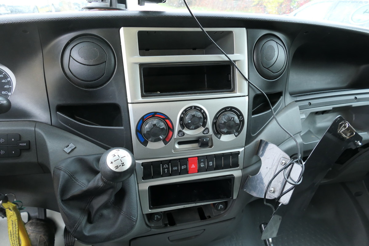 IVECO Daily 35 S11 C30C AUTOMATIK KAMERA MAXI Regale D - crédit-bail IVECO Daily 35 S11 C30C AUTOMATIK KAMERA MAXI Regale D: photos 10 IVECO Daily 35 S11 C30C AUTOMATIK KAMERA MAXI Regale D - crédit-bail IVECO Daily 35 S11 C30C AUTOMATIK KAMERA MAXI Regale D: photos 10