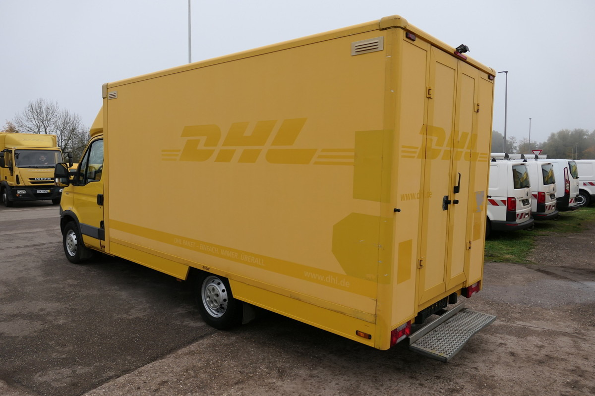 IVECO Daily 35 S11 C30C AUTOMATIK KAMERA Regale LUFT D - Fourgon grand volume: photos 4 IVECO Daily 35 S11 C30C AUTOMATIK KAMERA Regale LUFT D - Fourgon grand volume: photos 4