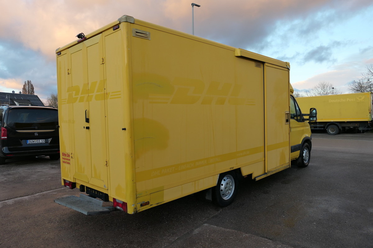 IVECO Daily 35 S11 C30C AUTOMATIK KAMERA Regale LUFT D - Fourgon grand volume: photos 3 IVECO Daily 35 S11 C30C AUTOMATIK KAMERA Regale LUFT D - Fourgon grand volume: photos 3