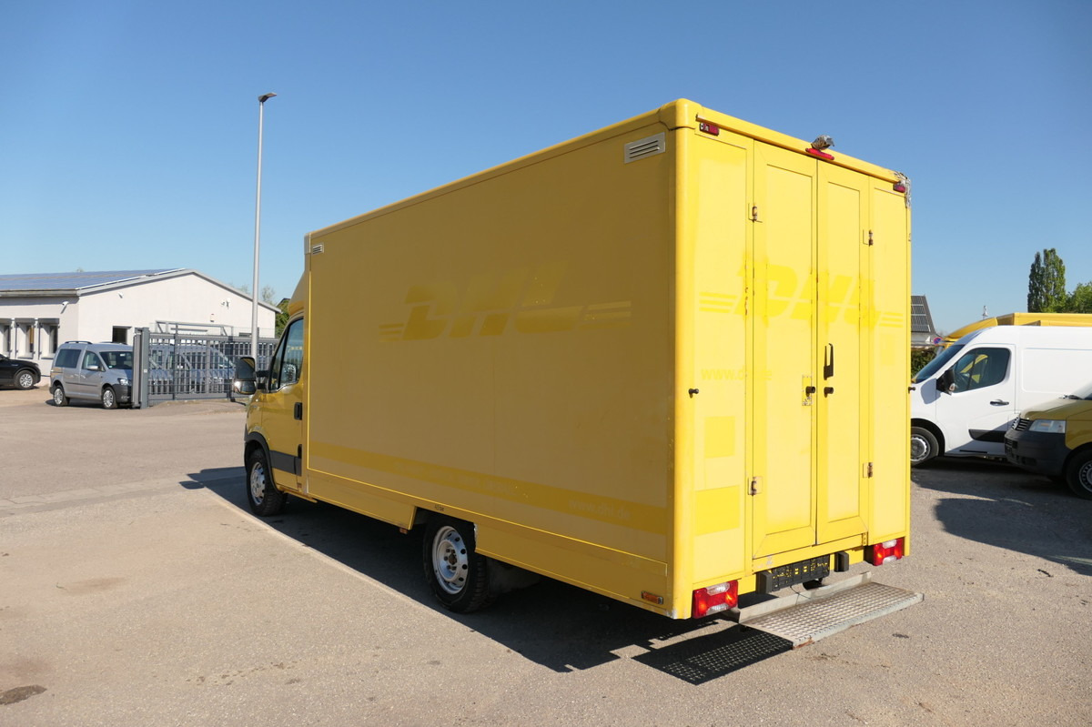 IVECO Daily 35 S11 C30C AUTOMATIK KAMERA Regale LUFT D - Fourgon grand volume: photos 4 IVECO Daily 35 S11 C30C AUTOMATIK KAMERA Regale LUFT D - Fourgon grand volume: photos 4
