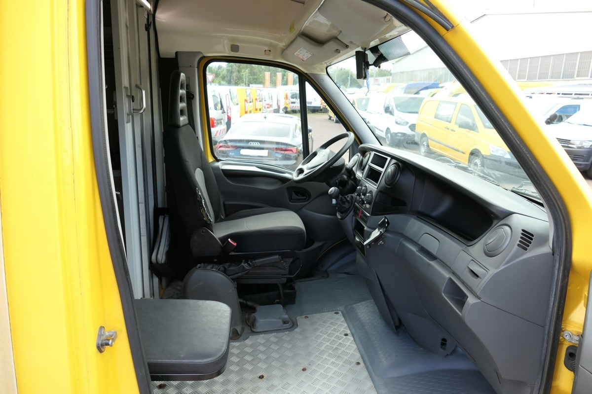 IVECO Daily 35 S11 C30C AUTOMATIK Regale LUFT - EURO 5 - Fourgon grand volume: photos 5 IVECO Daily 35 S11 C30C AUTOMATIK Regale LUFT - EURO 5 - Fourgon grand volume: photos 5